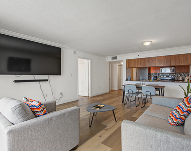 1200 Brickell Bay Drive - Photo Thumbnail 10