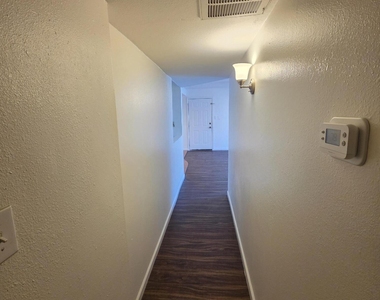 424 W Brown Road - Photo Thumbnail 13