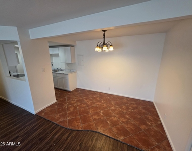 424 W Brown Road - Photo Thumbnail 5