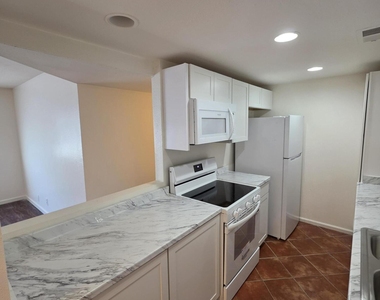 424 W Brown Road - Photo Thumbnail 8