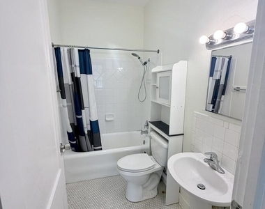 406 Northwood Road - Photo Thumbnail 6