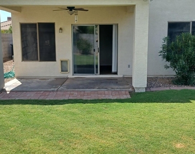 3930 W Hackamore Drive - Photo Thumbnail 1