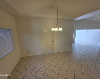 8229 W Yucca Street - Photo Thumbnail 7
