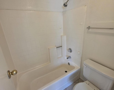 8229 W Yucca Street - Photo Thumbnail 12