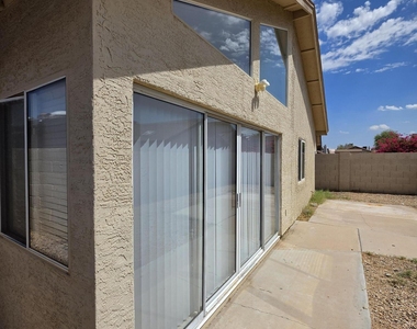8229 W Yucca Street - Photo Thumbnail 26