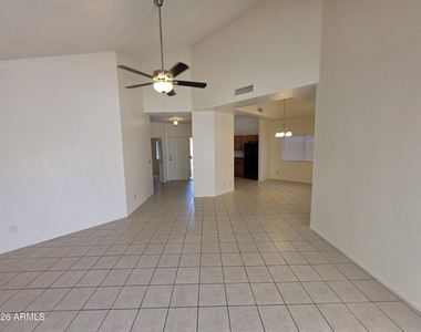 8229 W Yucca Street - Photo Thumbnail 5