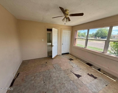 1165 E 10th Street - Photo Thumbnail 11