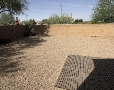 28446 N 51st Street - Photo Thumbnail 17