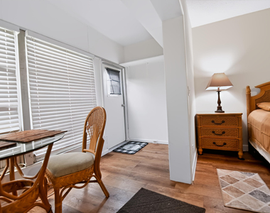 233 Windsor K - Photo Thumbnail 12