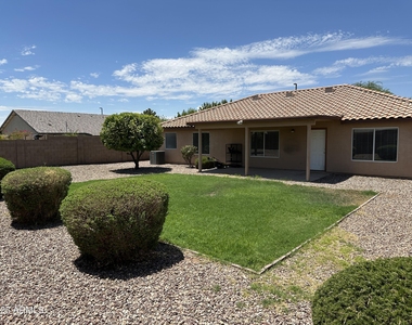 2213 S Tucana Lane - Photo Thumbnail 11