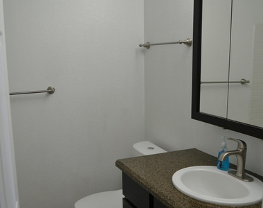 483 E 10th Avenue - Photo Thumbnail 7