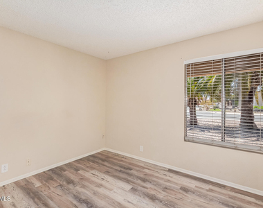 300 W El Alba Way - Photo Thumbnail 11