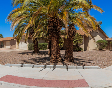 300 W El Alba Way - Photo Thumbnail 19
