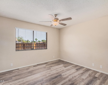 300 W El Alba Way - Photo Thumbnail 8