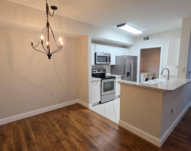 5090 Fairways Circle - Photo Thumbnail 5