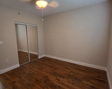 5090 Fairways Circle - Photo Thumbnail 15
