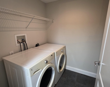 5090 Fairways Circle - Photo Thumbnail 8