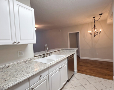 5090 Fairways Circle - Photo Thumbnail 9