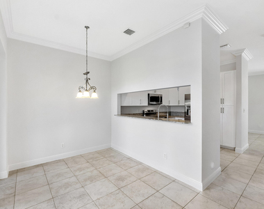 3505 Lakeside Drive - Photo Thumbnail 15