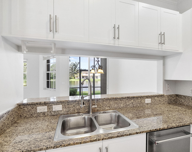 3505 Lakeside Drive - Photo Thumbnail 7