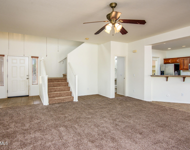 44640 W Yucca Lane - Photo Thumbnail 3