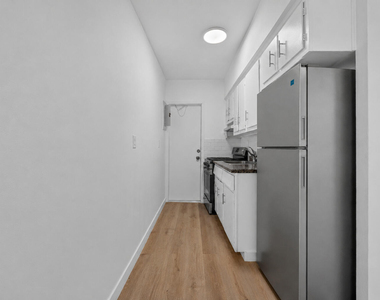 60 Nw 79th Street - Photo Thumbnail 5