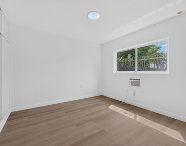 60 Nw 79th Street - Photo Thumbnail 8