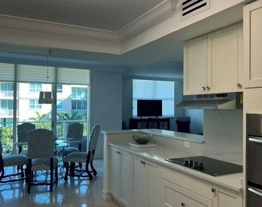 99 Se Mizner Boulevard - Photo Thumbnail 3