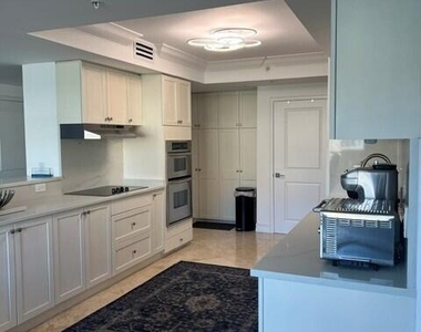 99 Se Mizner Boulevard - Photo Thumbnail 4