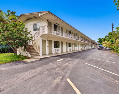 60 Nw 79th Street - Photo Thumbnail 19