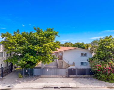 60 Nw 79th Street - Photo Thumbnail 13