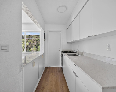 60 Nw 79th Street - Photo Thumbnail 7