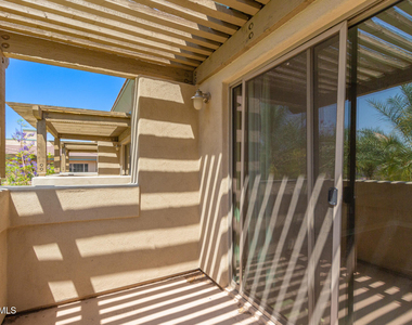 815 E Rose Lane - Photo Thumbnail 15