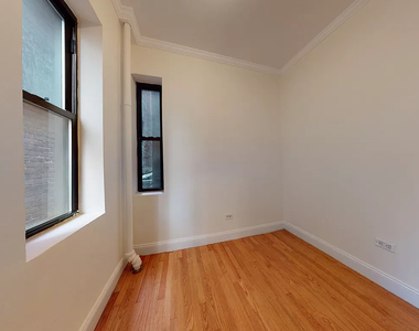 2 Avenue - Photo Thumbnail 1