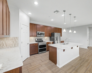 1460 N Banning -- - Photo Thumbnail 9