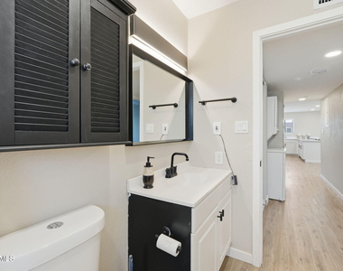 4756 E Moreland Street - Photo Thumbnail 17