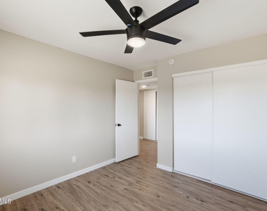4756 E Moreland Street - Photo Thumbnail 13