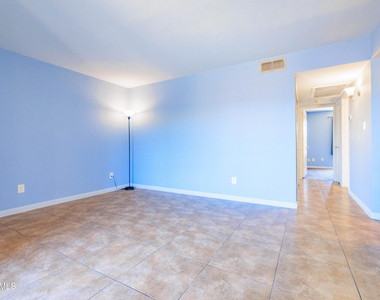 1241 N 48th Street - Photo Thumbnail 8