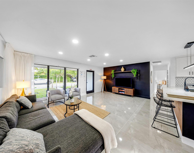 2925 Ne 1st Avenue - Photo Thumbnail 13