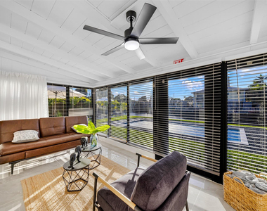 2925 Ne 1st Avenue - Photo Thumbnail 17