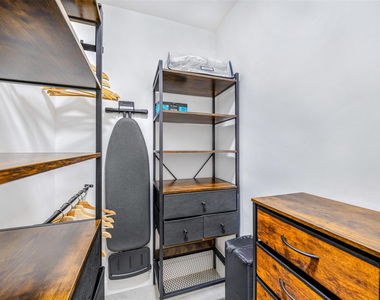 2925 Ne 1st Avenue - Photo Thumbnail 24