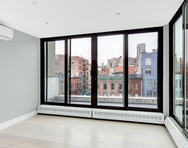 Bowery - Photo Thumbnail 1