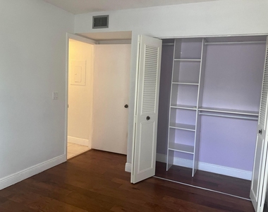 3323 Perimeter Drive - Photo Thumbnail 36