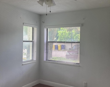 3323 Perimeter Drive - Photo Thumbnail 38