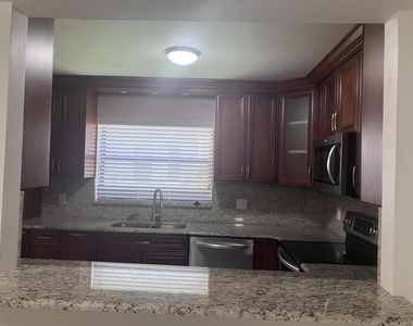 3323 Perimeter Drive - Photo Thumbnail 22