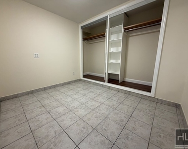 Welling Court - Photo Thumbnail 3