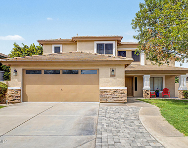 3358 E Park Avenue - Photo Thumbnail 1