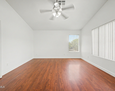 3358 E Park Avenue - Photo Thumbnail 23
