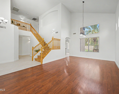 3358 E Park Avenue - Photo Thumbnail 7
