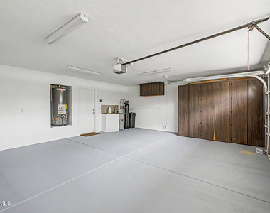 3358 E Park Avenue - Photo Thumbnail 40